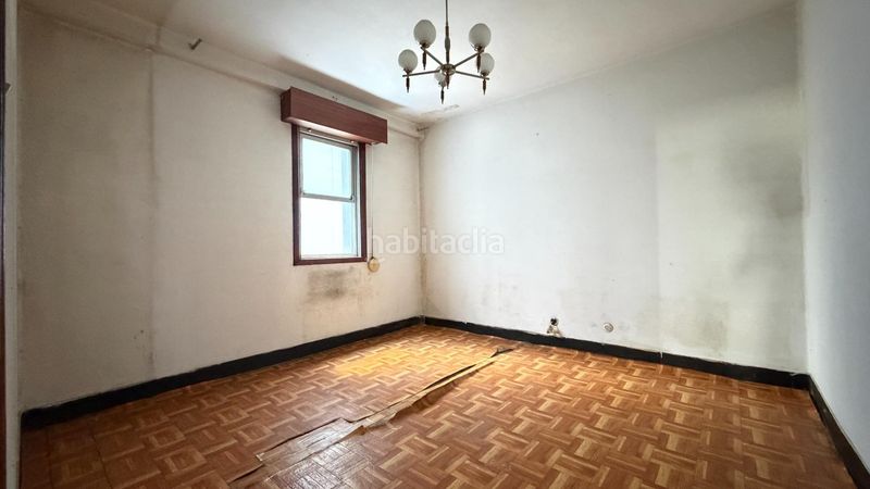 Foto bdb82a09-0aff-4de9-9be4-5a52ede46ad6. Pis a Plaza Independencia Vigo