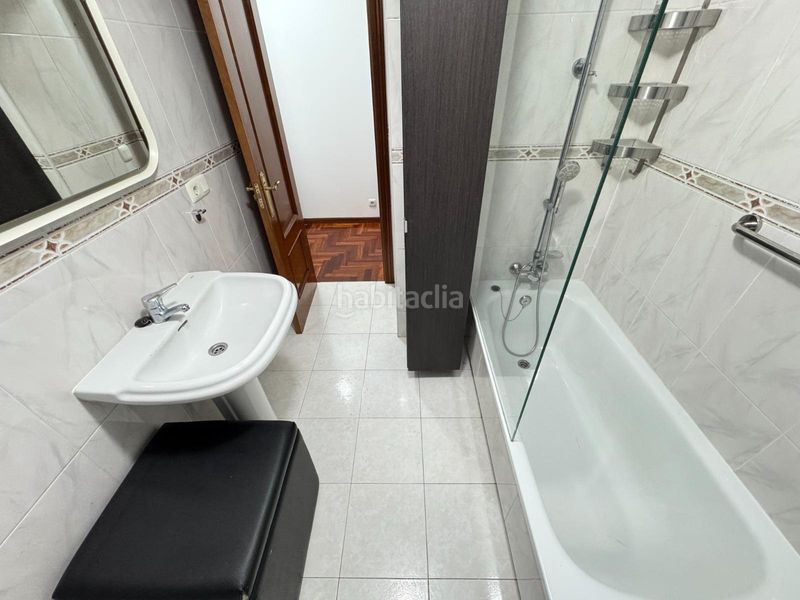 Foto 3bb72a20-7d85-4fbe-8729-9cc7ff6a7ed1. Rent flat with heating parking in Casablanca - Calvario Vigo