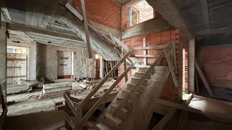 Foto 5838f73c-6925-4672-92f9-47719656c5cb. Edifici a Guarda (A)