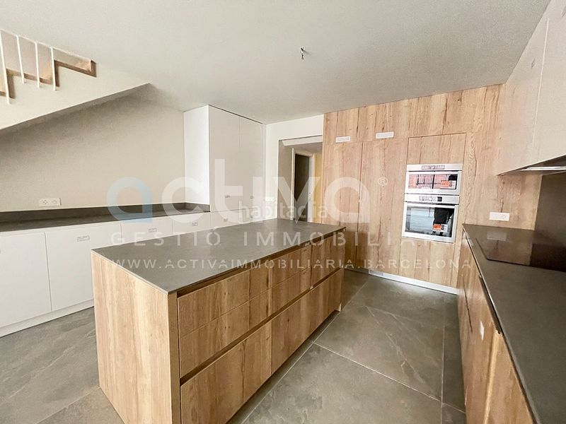 Foto a65e88cf-fe11-4ecb-87e9-73c38dd862a1. Promoción CASA MERCADO en Molins de Rei. Edificio viviendas de obra nueva