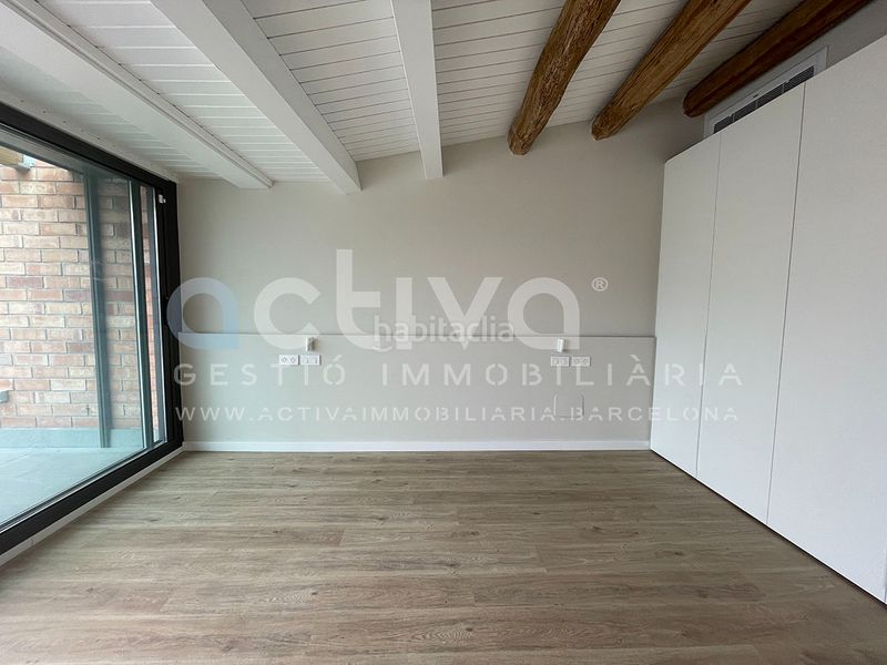 Foto c3991460-25c3-4181-9faf-ee936b2f6944. Promoción CASA MERCADO en Molins de Rei. Edificio viviendas de obra nueva