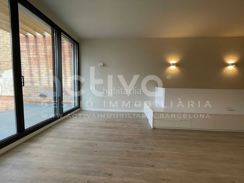 Foto ecac99dc-54da-49d5-bf70-a20f3ff616c6. Promoción CASA MERCADO en Molins de Rei. Edificio viviendas de obra nueva
