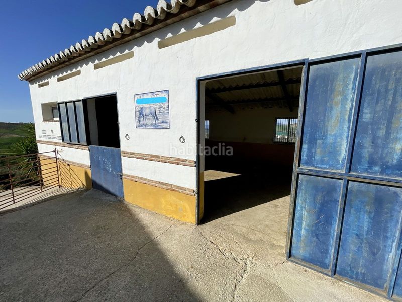 Foto 429eb855-4bd1-49b8-a84d-98a645e7a502. Masia amb xemeneia calefacció aparcament piscina a Villanueva De La Concepción