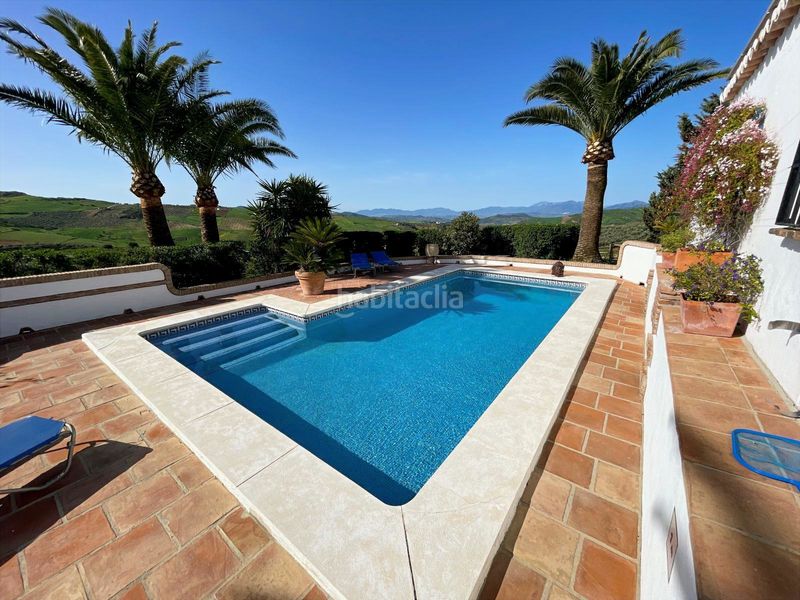 Foto 6492fb9c-1690-4fd9-af55-b2a3c2fec042. Masia amb xemeneia calefacció aparcament piscina a Villanueva De La Concepción