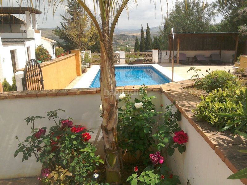 Foto 9d4f35e7-a6ea-4946-a3b1-fb58dbfe55a5. Casa amb xemeneia calefacció aparcament piscina a Álora