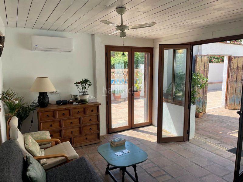Foto c9cb238c-326e-4efd-9729-bab2283a19e8. Casa amb xemeneia calefacció aparcament piscina a Álora