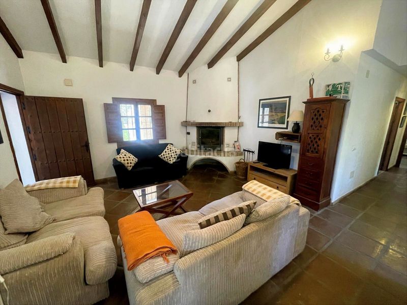 Foto e6ecbc7f-bf40-4120-b056-34bacc6410c4. Casa amb xemeneia calefacció aparcament piscina a Álora
