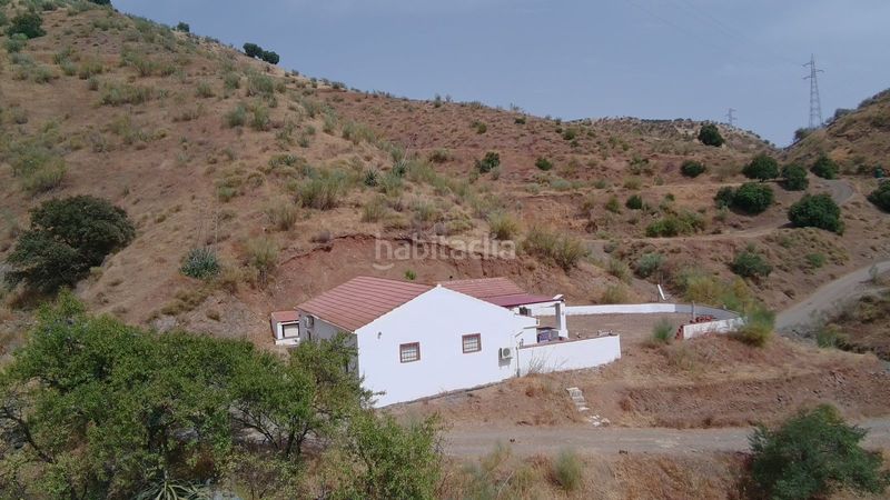 Foto 88b48416-6d85-469a-b563-9e89c29bd41a. Masia amb aparcament a Álora