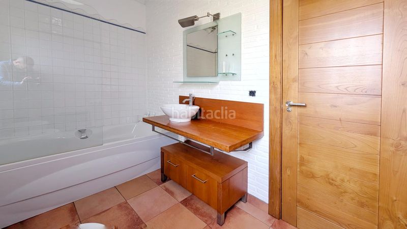 Foto 19c5ad6f-387d-4d9d-bd31-c301ac94fb03. Xalet amb calefacció aparcament piscina a Alisal - San Román Santander