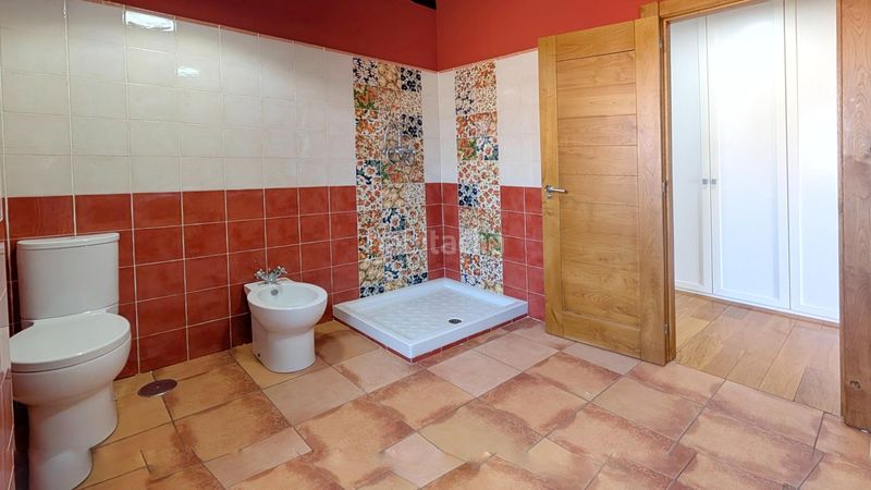 Foto 6dcfa4a5-1ab5-4538-8cc3-8d02bc83e94e. Xalet amb calefacció aparcament piscina a Alisal - San Román Santander