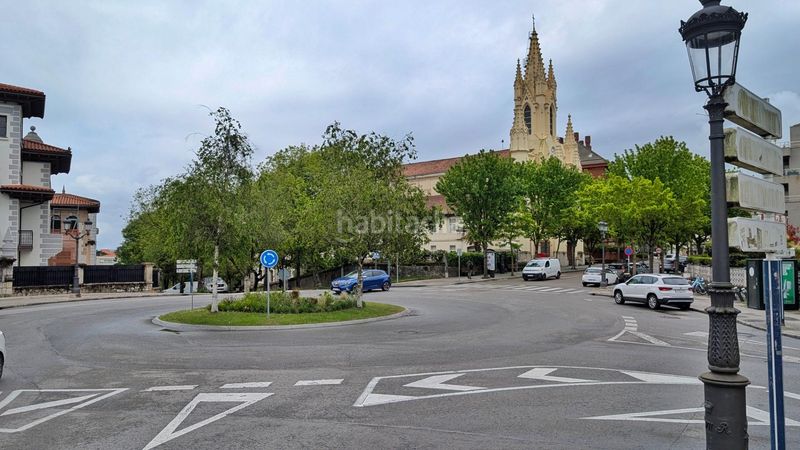 Foto 6bd8cc23-b2ac-43d6-8f95-aebbd13e6873. Flat with heating in Los Castros Santander