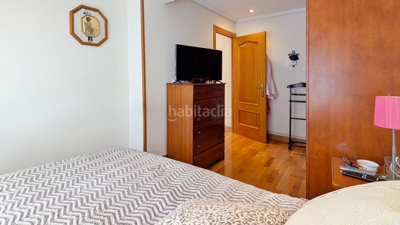 Foto 79cf67e5-eb20-48bf-9af6-5bbdc3b769b8. Flat with heating in Los Castros Santander