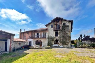 Chalet  Calle el solaron. Bienvenidos al hogar de tus sueños en castanedo donde la histori