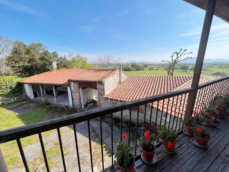 Foto 7c9a2fb7-3fdd-4135-9231-2f6d098465ad. Chalet avec chauffage dans Castanedo Ribamontán al Mar