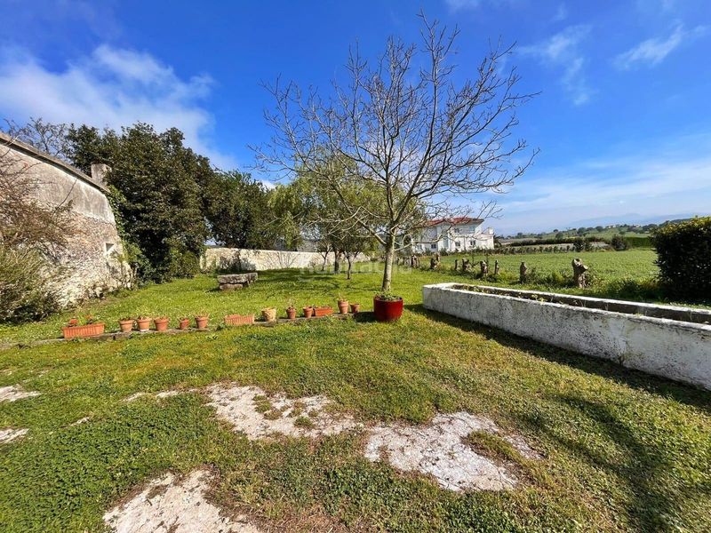 Foto d836a3e8-e439-45a5-94e8-55bdfbba135e. Chalet avec chauffage dans Castanedo Ribamontán al Mar