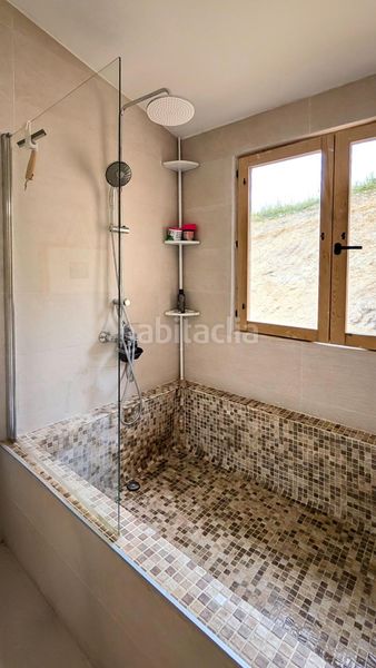 Foto f5d0f103-344a-4df6-9320-b87bb6a8db64. Bauernhof in Sierrapando Torrelavega