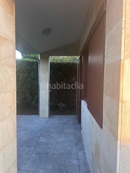 Foto ecd44e72-6d19-4b29-a1f9-2230c58f6c57. Casa aparellada amb calefacció a Marina de Cudeyo