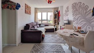 Pis  Avenida cardenal herrera oria 84. Gran oportunidad de inversión o primera vivienda en cazoña