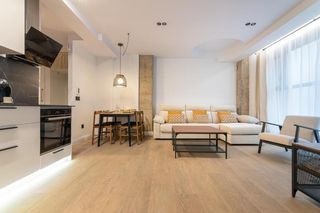 Rent Flat in Paseo menendez pelayo 6. Alquiler temporal en santander piso ideal para estudiantes o pro
