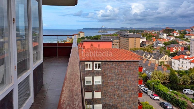 Foto d7a45359-5ed8-4463-9ad7-6374b0aa3818. Pis amb calefacció aparcament a El Sardinero Santander