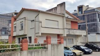 Haus  Calle santa teresa de jesus. Oportunidad única en torrelavega! chalet independiente en venta