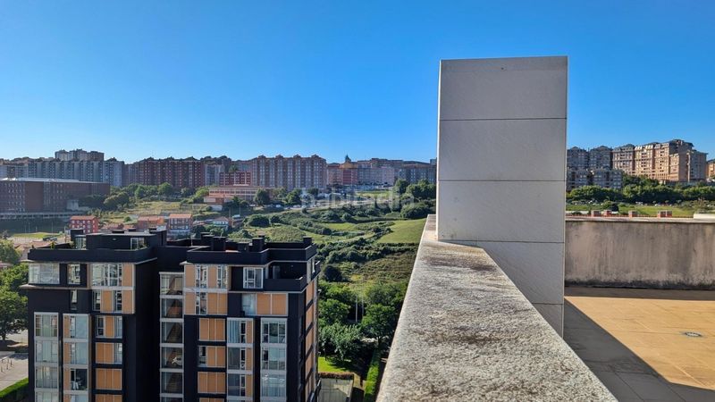 Foto 842c64c7-2e8f-48f6-a542-aed3eb8ef617. Attico con riscaldamento parcheggio in Monte Santander