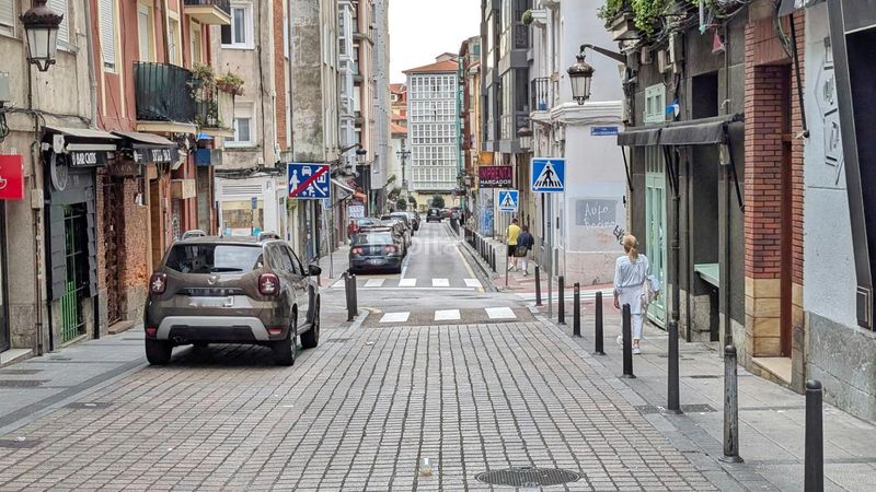 Foto 1e7bc234-c945-49bb-852c-fb460734df83. Pis amb calefacció a Centro - Ayuntamiento Santander
