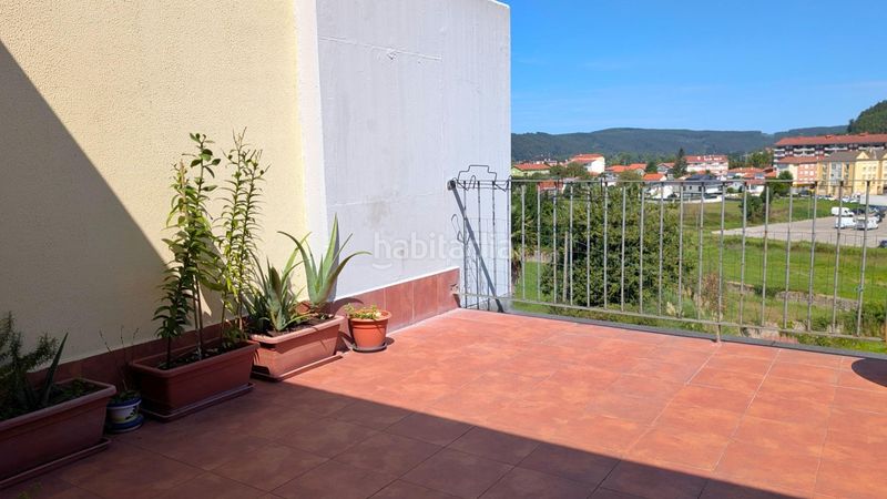 Foto 1e5a4bd4-bd18-4f4c-a292-02380c035f97. Dúplex amb calefacció aparcament piscina a Renedo Piélagos