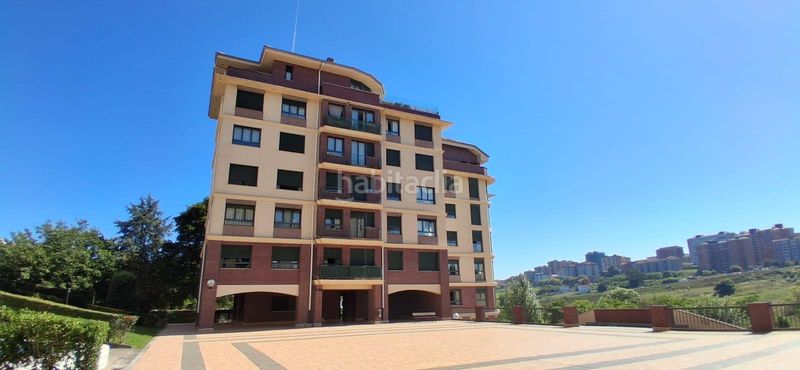 Foto 7a8590eb-a874-4151-ac2b-9de76cdeadfd. Rent flat with heating parking pool in Monte Santander