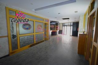 Business premise in Calle montesa 4