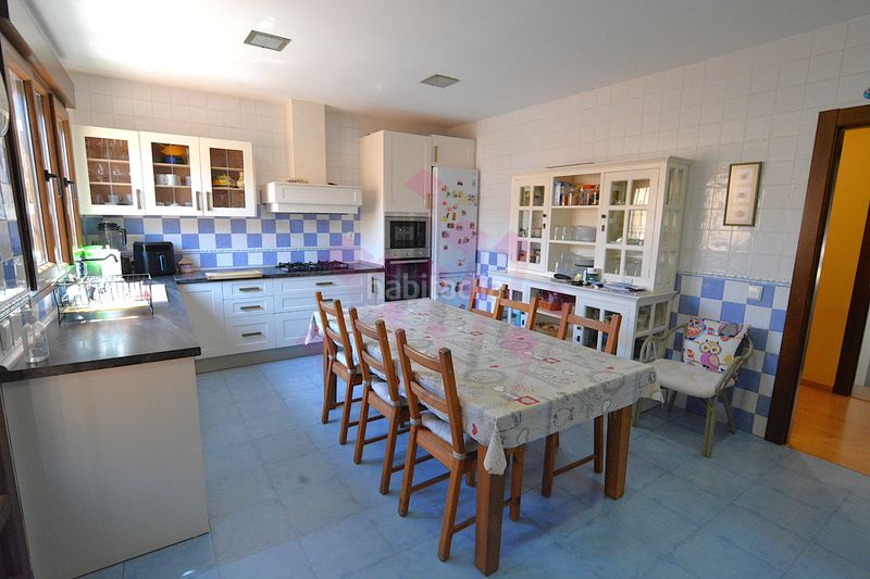 Foto 75ba223e-78b4-4700-8f44-31da53d28589. Chalet dans calle ucrania 7 dans Ciudad Jardín Ciudad Real