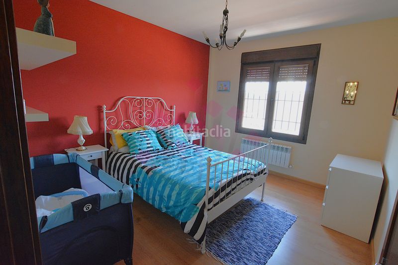 Foto 9e935c68-8931-4d10-b812-8e18d6380e3f. Chalet dans calle ucrania 7 dans Ciudad Jardín Ciudad Real
