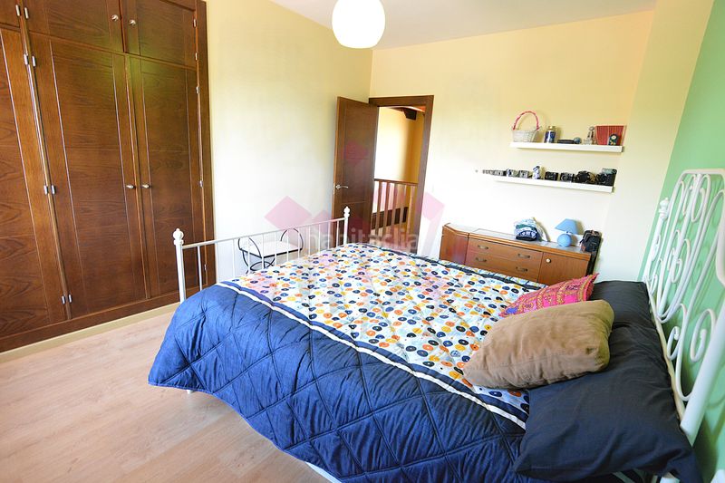 Foto b622efbc-5b8c-41ae-8fbc-6a25ec4eb8bc. Chalet dans calle ucrania 7 dans Ciudad Jardín Ciudad Real