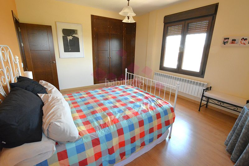 Foto c6661405-0058-4562-9bcf-6a5d86c5c9e5. Chalet dans calle ucrania 7 dans Ciudad Jardín Ciudad Real