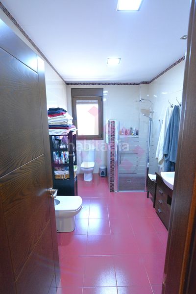 Foto cf3f2597-e879-4505-8a5f-654c7a6d730d. Chalet dans calle ucrania 7 dans Ciudad Jardín Ciudad Real