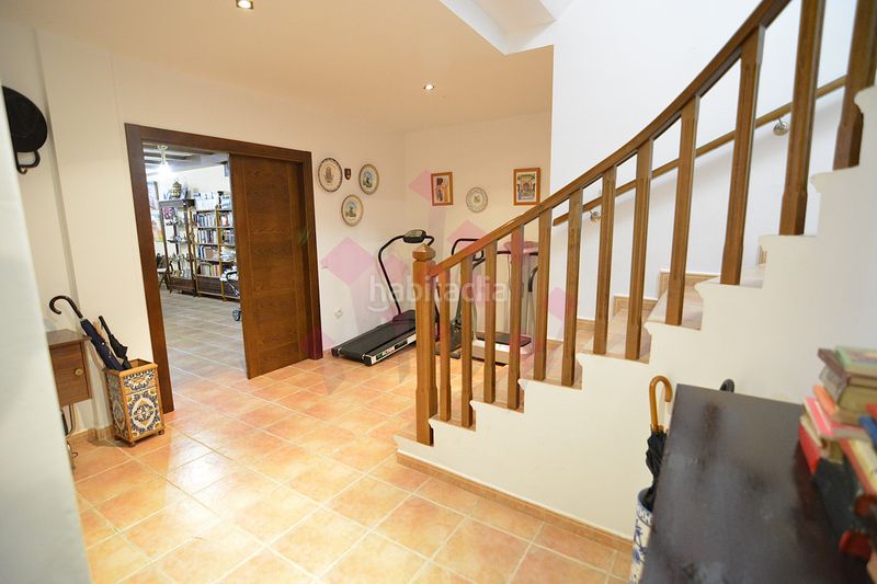 Foto cfa55f29-c6cb-4b91-96d0-720c41293b77. Chalet dans calle ucrania 7 dans Ciudad Jardín Ciudad Real