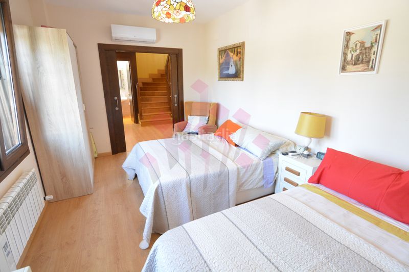 Foto f405cfa9-7cf8-4809-b922-4e1bd87bb176. Chalet dans calle ucrania 7 dans Ciudad Jardín Ciudad Real