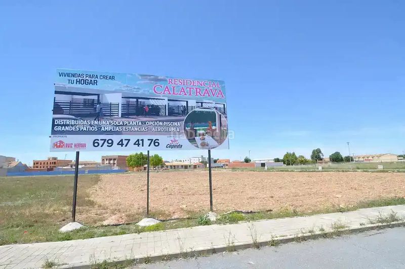 Foto 73f8c8eb-0c8b-4e5d-9d23-045e3a472460. Chalet 109m<sup>2</sup> en polígono 17 2 en Carrión de Calatrava