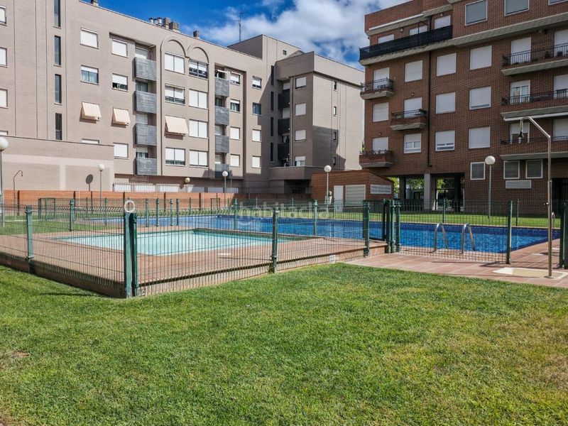 Foto 7aaa0888-aa6b-441d-85a5-fc2bb6705ab8. Appartamento in rosa chacel 5 in Portillejo - Valdegastea Logroño