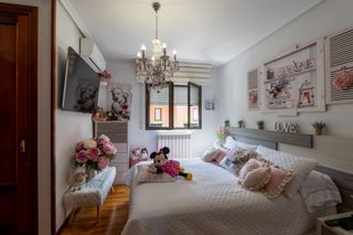 Casa adossada a Najeril 22-26. Adosado en villamediana de iregua con terraza, jardín, ático y p