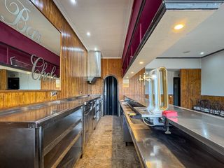 Local Comercial en Pintor moreda 17. Local en alberite