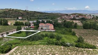 Terreno residenziale in Bodegas 20. Solar en medrano