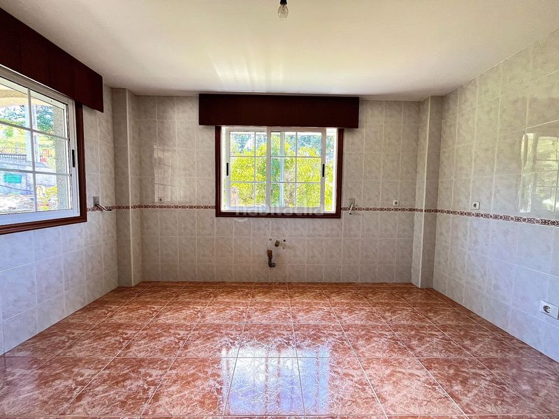 Foto 32f16c3e-748e-4230-abed-1b17d6a2b060. Casa a Cambre
