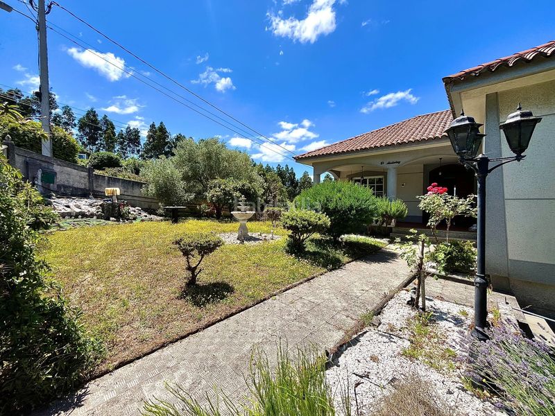 Foto d9307175-2544-4ad3-8a73-72794af21231. Casa a Cambre