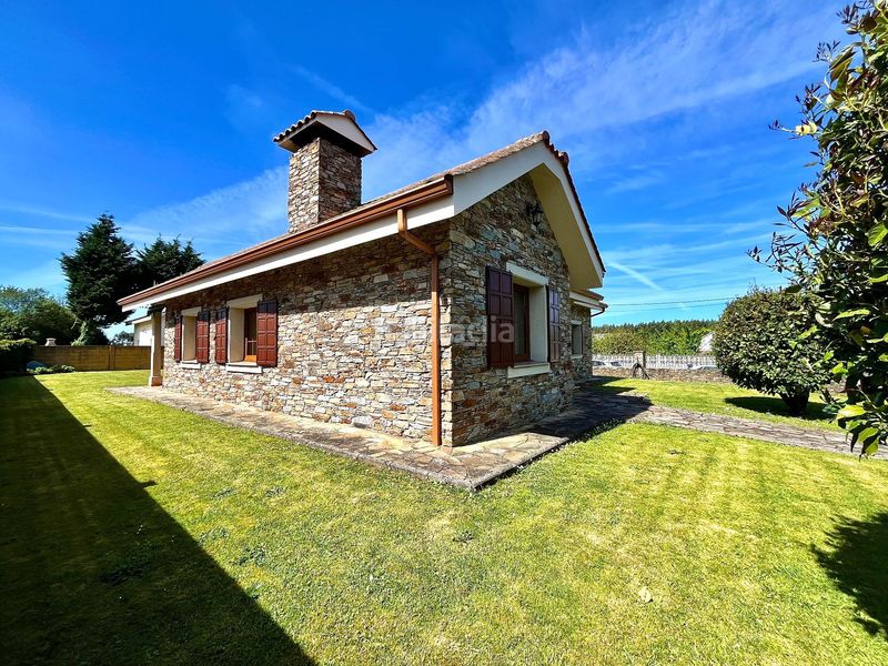 Foto 8582a2b6-93f6-49fc-beb3-f1730d0df990. Casa  unifamiliar a 5 minutos de la playa y 10 minutos de ferrol en Valdoviño