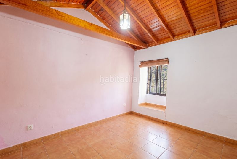 Foto 5421ecbd-fdbe-4d17-900f-33aa2df632b4. Casa aparellada a Vallehermoso