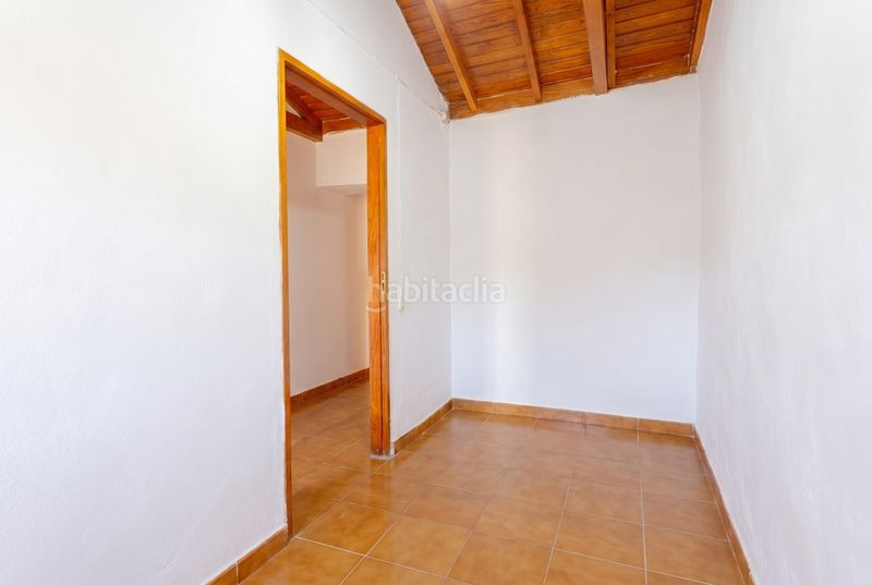 Foto ae67072d-faec-40b9-a53a-dc8c1aaeaf74. Casa aparellada a Vallehermoso