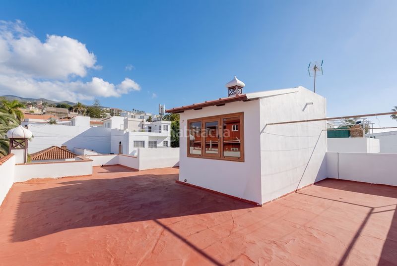 Foto bfa5117b-8c61-47e8-85a5-070a5cbf731d. Casa aparellada amb aparcament a Sauzal (El)