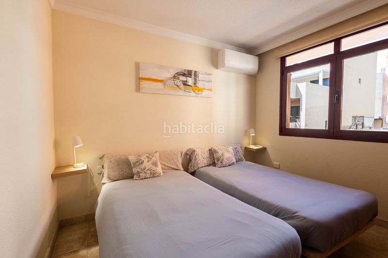 Foto e24a5c7e-c838-4291-adf4-2ba7d09f7b0b. Dúplex amb xemeneia a Los Cristianos Arona