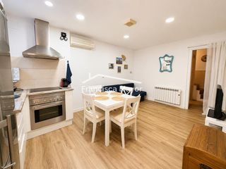 Maison  Del pare lluís navarro. Casa independiente reformada con terraza privada